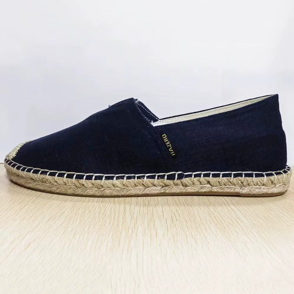 Flat canvas shoes