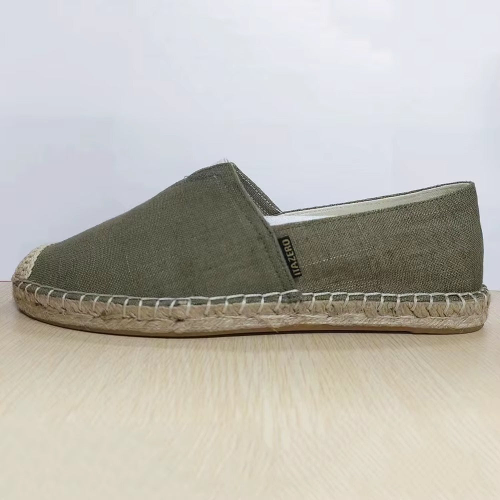 Flat canvas shoes